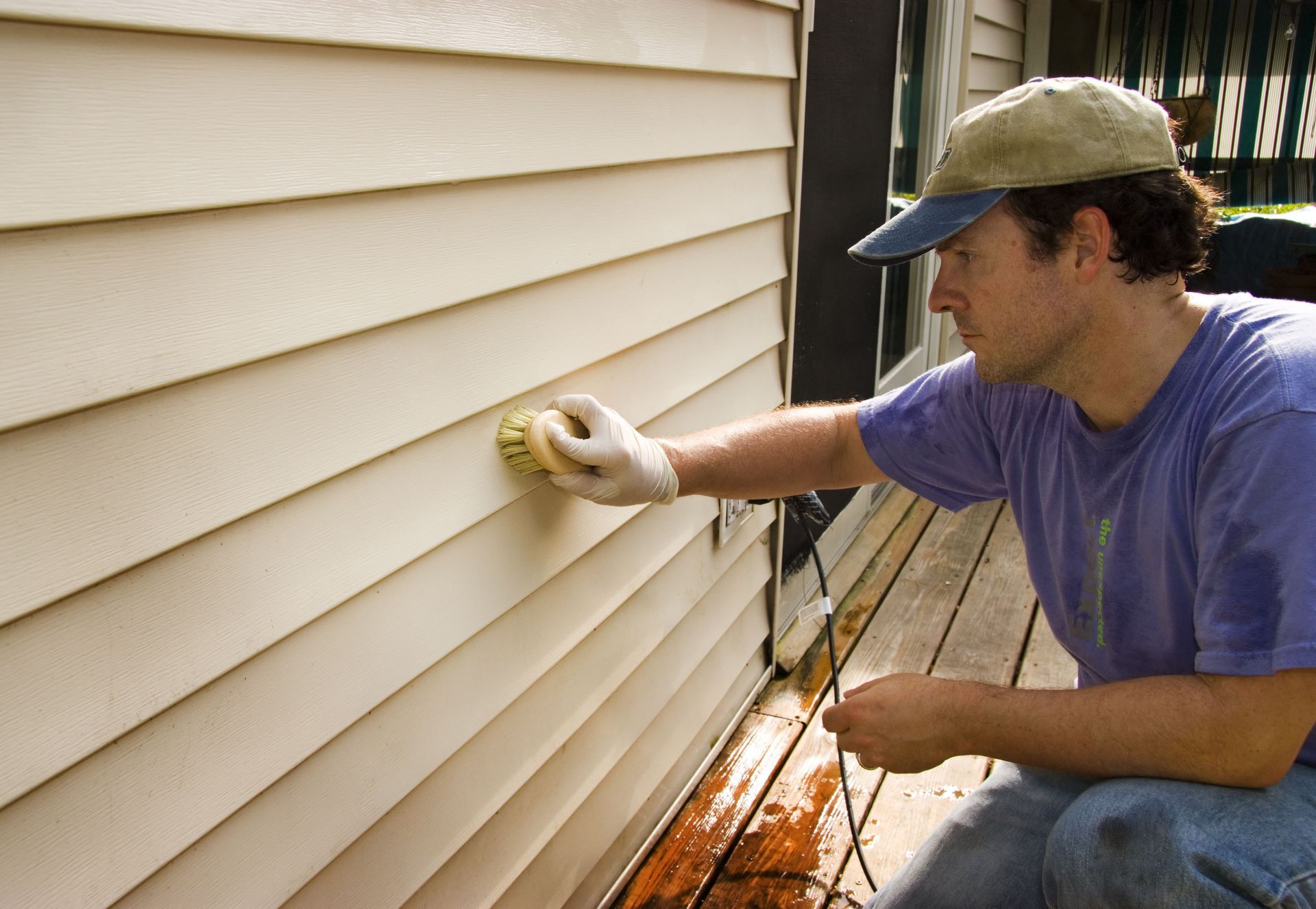 siding contractor